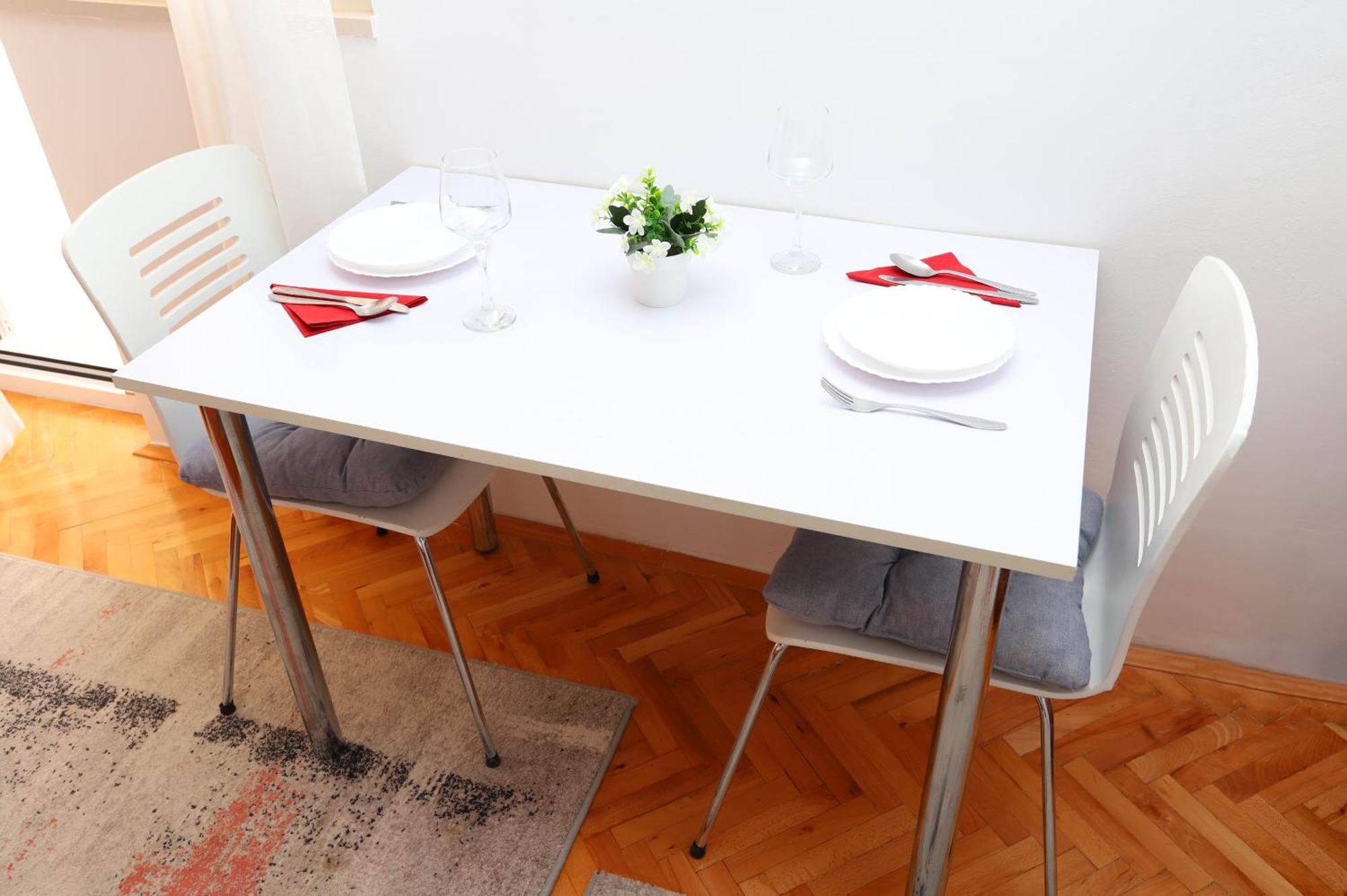 Apartments Edita & Robert 로크바 로고즈니차 외부 사진