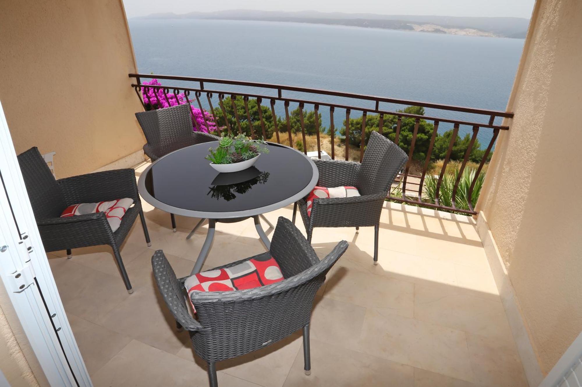 Apartments Edita & Robert 로크바 로고즈니차 외부 사진